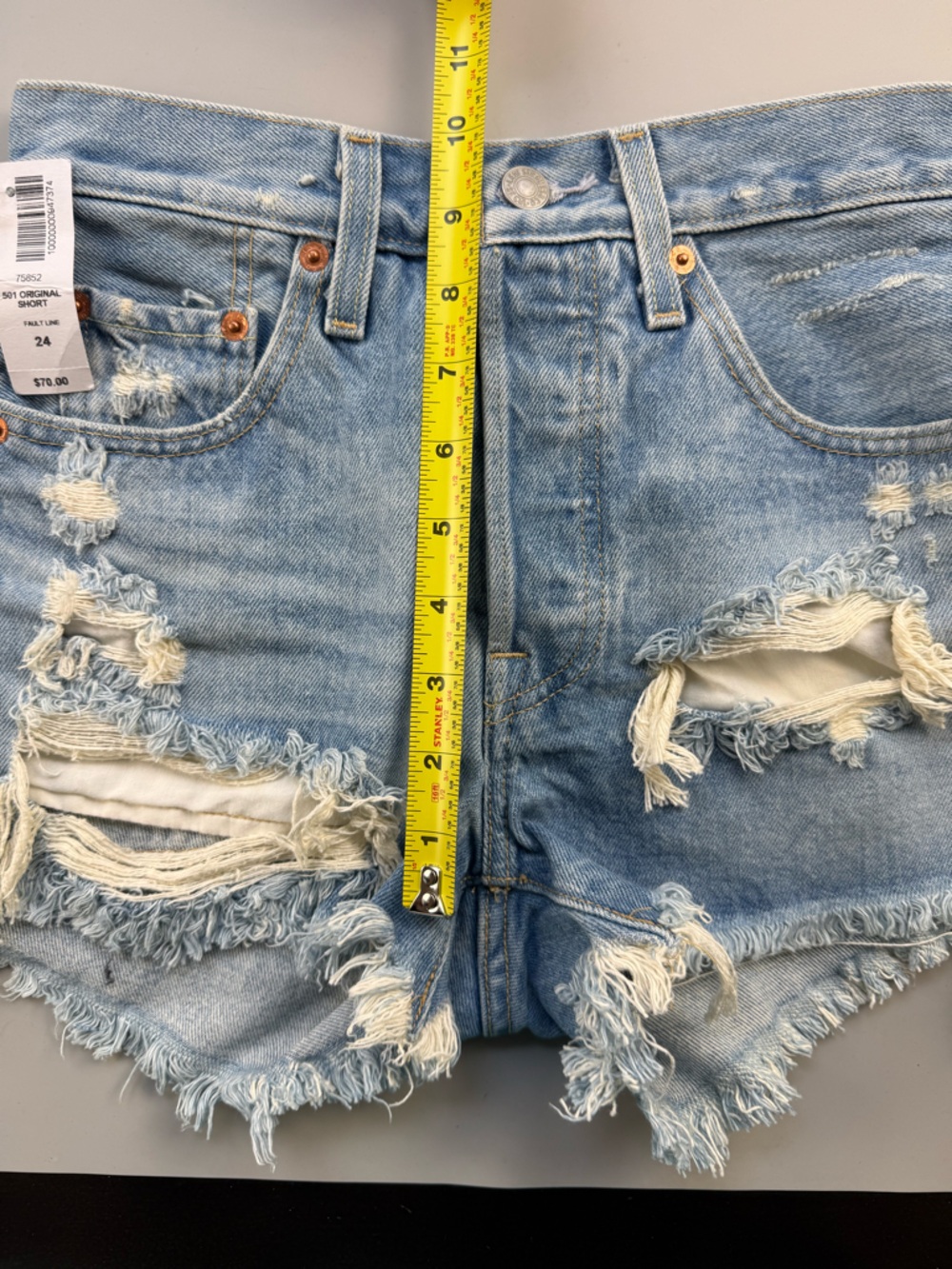 Levi’s 501 Original Cutoff Shorts Aritzia Distressed Denim Coastal Womens 24 - Picture 6 of 9